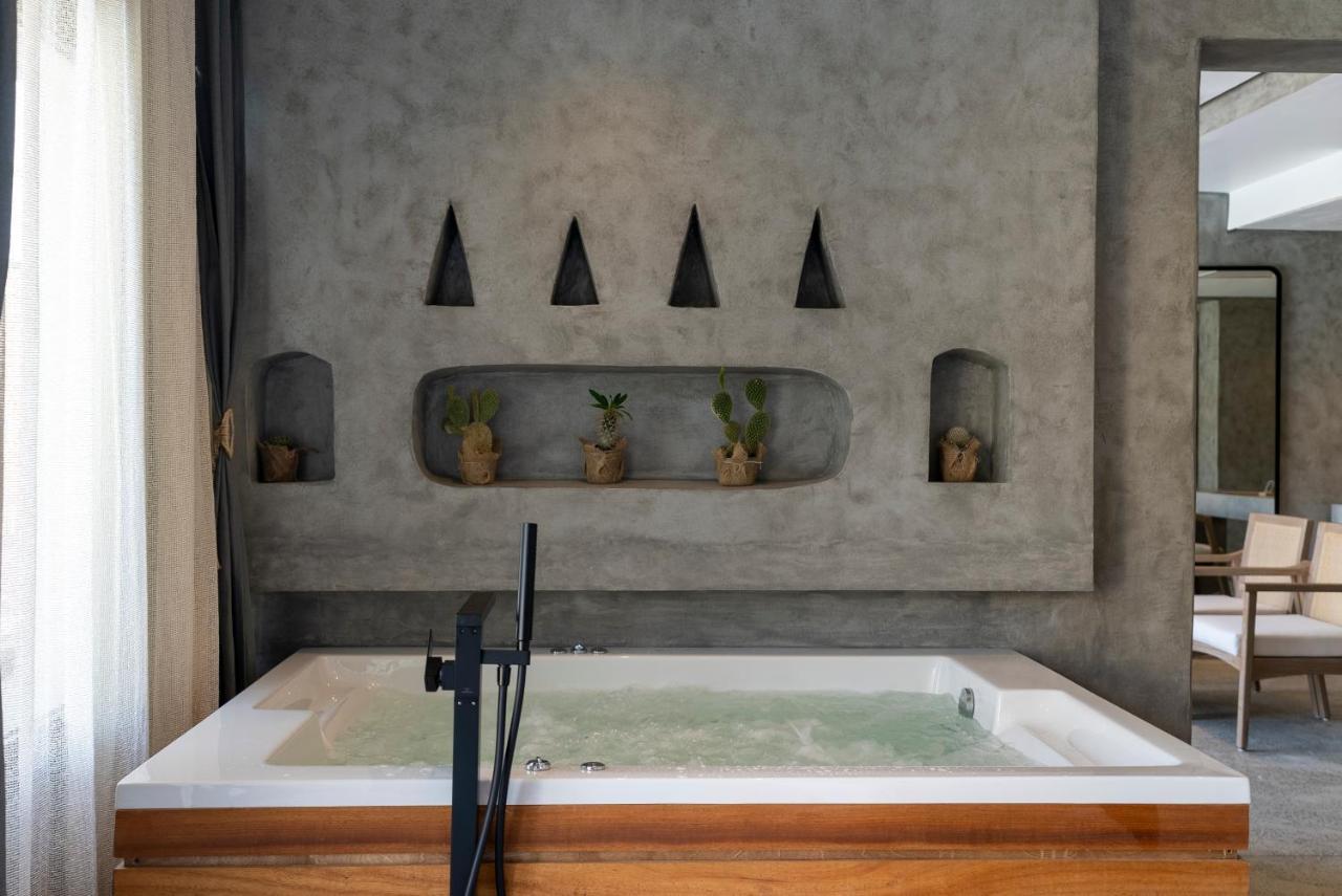 Sunrise Tucana Resort Grand Select Hurghada Exterior photo A bathtub